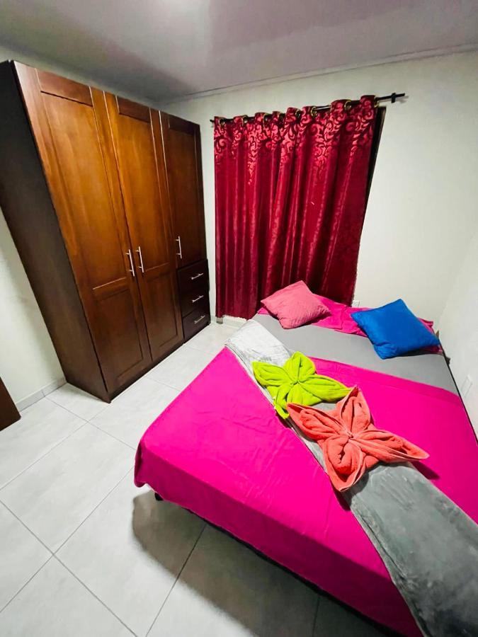 Around Juan Santa Maria Hotel San Antonio  Ngoại thất bức ảnh
